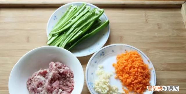 肉末酿青椒的做法 青椒酿肉是蒸还是煎的
