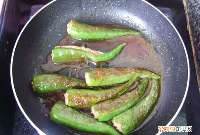 肉末酿青椒的做法 青椒酿肉是蒸还是煎的