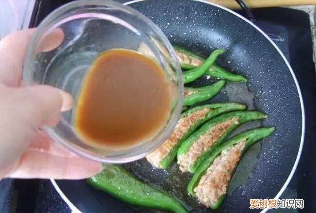 肉末酿青椒的做法 青椒酿肉是蒸还是煎的
