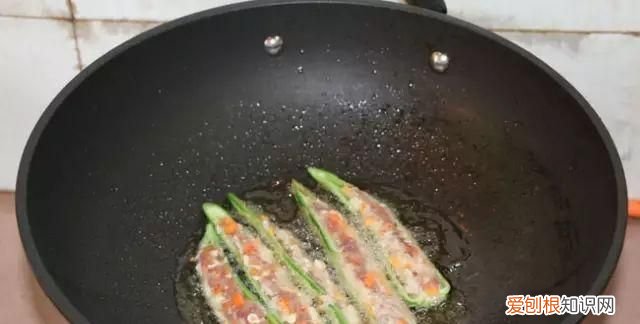 肉末酿青椒的做法 青椒酿肉是蒸还是煎的