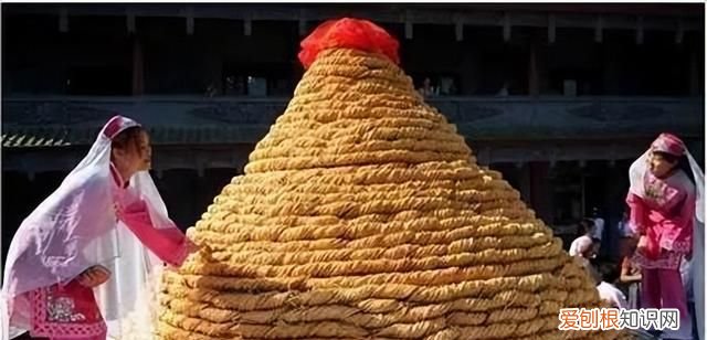 新疆的各种样式的馓子 新疆馓子怎么做才酥脆好吃