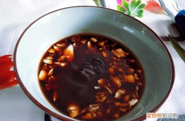 鸡腿怎么做才能外酥里嫩又好吃,鸡腿这样做简单好吃干净美味