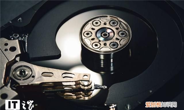 机械硬盘smr和cmr区别