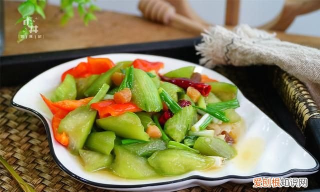 炒丝瓜时多加一步丝瓜鲜嫩脆