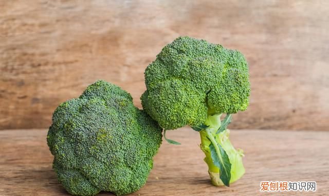 西兰花放几天发黄了还能吃吗