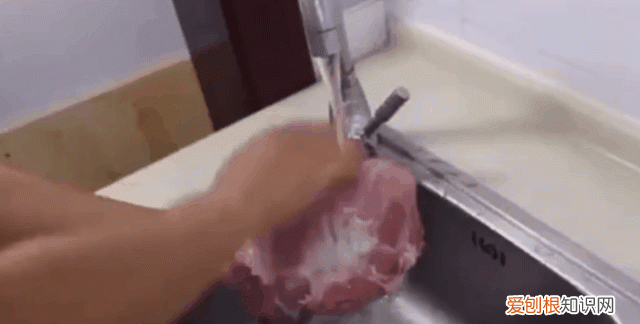 这5种菜直接水洗“越洗越脏”，家家都中招！多加1步，虫子、脏物全跑出来，难怪以前的菜都白洗