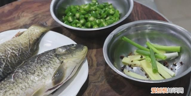 鲫鱼怎么做好吃又简单还没腥味 鲫鱼怎么做好吃又简单家常的