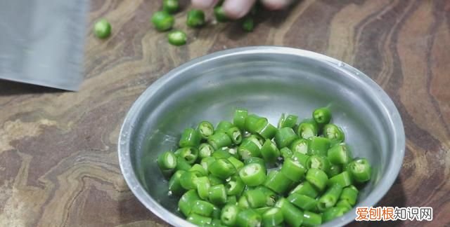 鲫鱼怎么做好吃又简单还没腥味 鲫鱼怎么做好吃又简单家常的