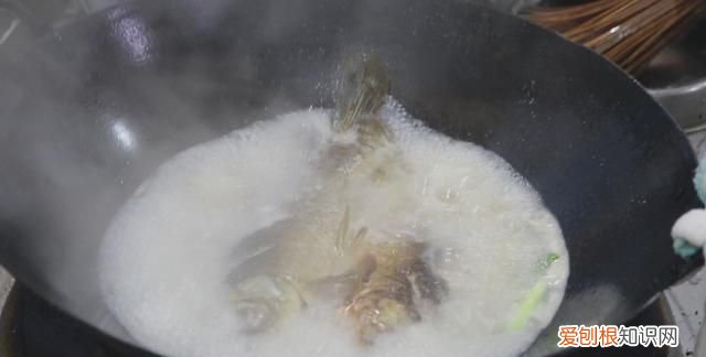 鲫鱼怎么做好吃又简单还没腥味 鲫鱼怎么做好吃又简单家常的
