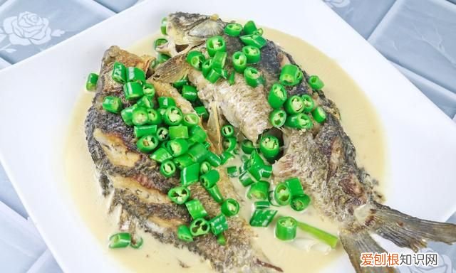 鲫鱼怎么做好吃又简单还没腥味 鲫鱼怎么做好吃又简单家常的