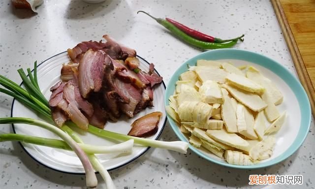 腊肉如何炒才能不咸不腻的小窍门