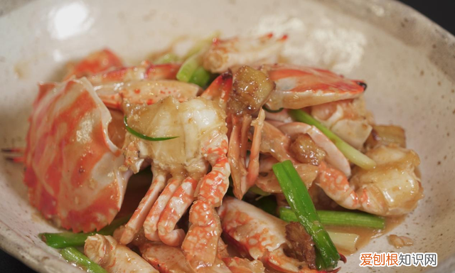 看一下螃蟹怎么炒才好吃
