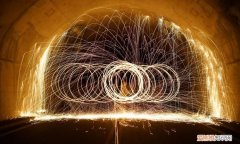 钢丝烟花是什么，钢丝棉烟花是什么原理