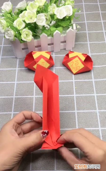 如何制作白菜福袋，小福袋手工制作教程卡纸