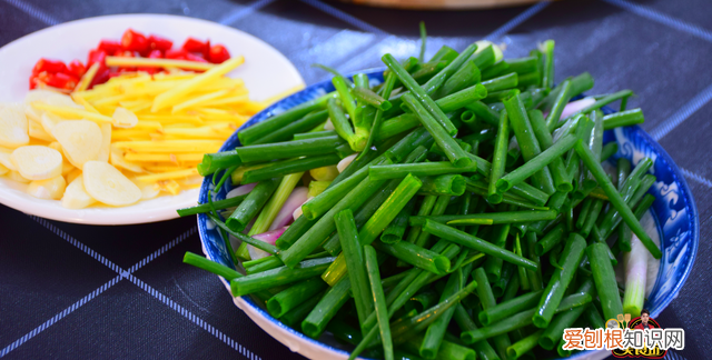 炒蛤蜊的时候为什么蛤蜊会开口,炒好的蛤蜊有泥沙怎么补救