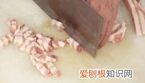 油豆腐怎么炒好吃 家常菜做法,糖尿病人油豆腐酿肉怎么做