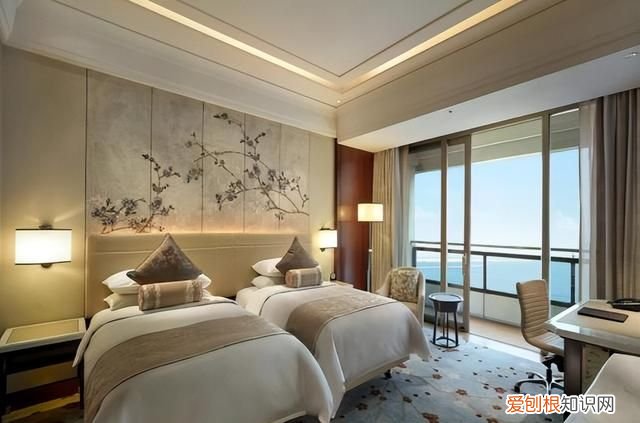 酒店床单为啥放块布