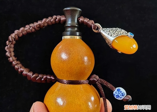 葫芦几分钟就能包浆上色,我们还用盘玩吗