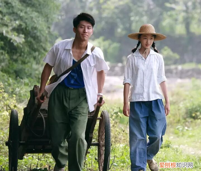 山楂树之恋静秋送老三最后一程 山楂树之恋静秋和老三照片