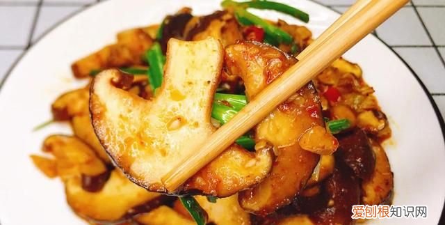 孜然炒香菇怎么炒才好吃,孜然西兰花炒香菇