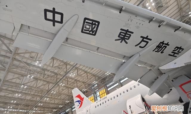 全球首架C919正式交付东航:两舱布局164座,最早明年春商业运营