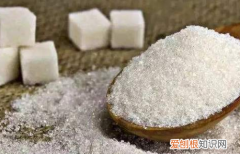 冰糖和白糖的区别 黄颜色冰糖和白色的有何区别