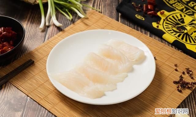 番茄龙利鱼粉丝煲做法,番茄龙利鱼粉丝汤教学