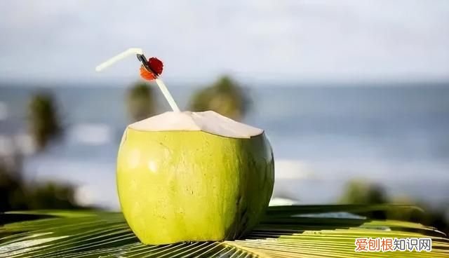 医生提醒4种饮料危害大劝你少喝 误喝变质饮料了最好的方法是