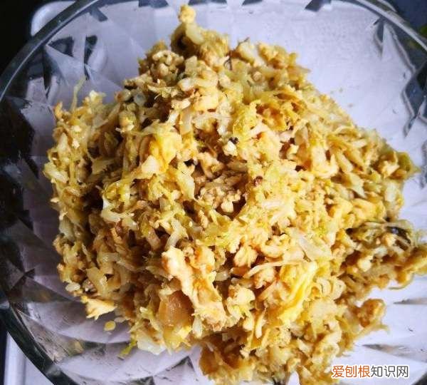 如何做酸菜鸡蛋馅,酸菜鸡蛋包子馅怎么做好吃窍门