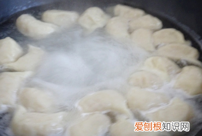 如何做酸菜鸡蛋馅,酸菜鸡蛋包子馅怎么做好吃窍门