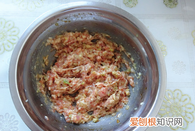 如何做酸菜鸡蛋馅,酸菜鸡蛋包子馅怎么做好吃窍门