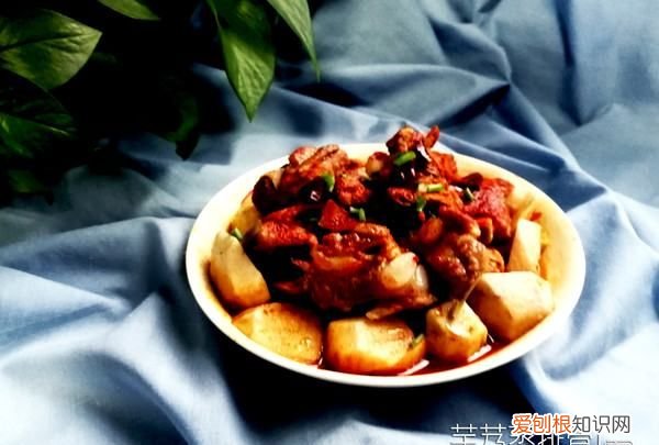 芋头排骨的做法，芋头蒸排骨怎么做