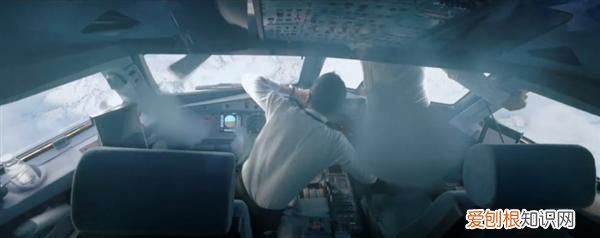 万米高空电影想表达什么 万米高空是什么电影