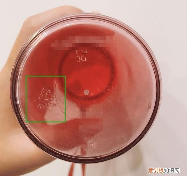 用塑料瓶喝热水对身体有影响吗