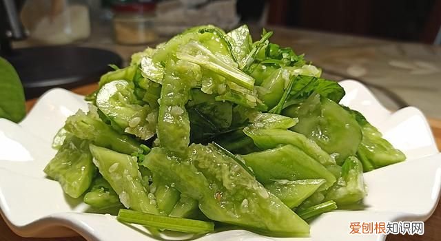 美食分享这样做的拍黄瓜清脆爽口