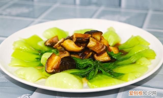 香菇配什么青菜炒好吃家常菜