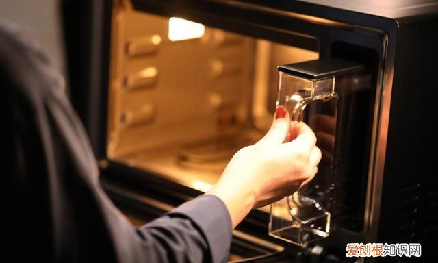 蒸烤箱的蒸汽怎么解决