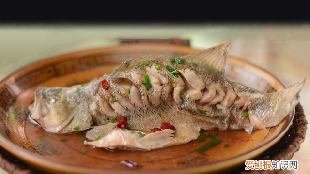 蒸鱼怎样腌又滑又嫩又不碎 蒸鱼的腌料