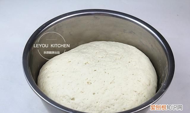 1碗面粉,1包牛奶,1个鸡蛋,烙好的饼和面包一样好吃吗