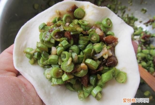 豆角蒸包子焯水还是不焯水？1步做对了豆角翠绿，包子鲜美吃不够