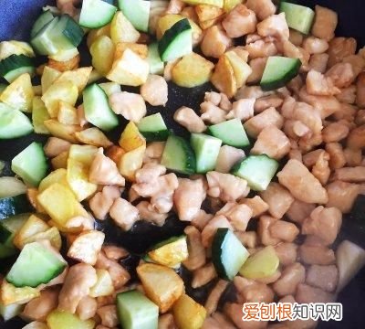 爆香炒三丁,爆炒三丁的家常做法