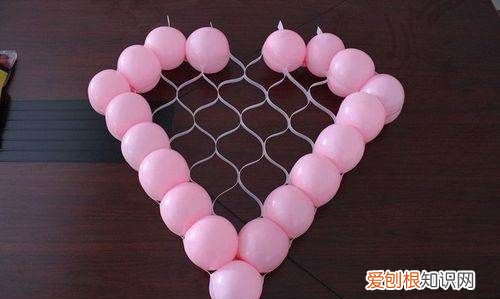 气球心形怎么摆,用气球怎么做心形带翅膀的