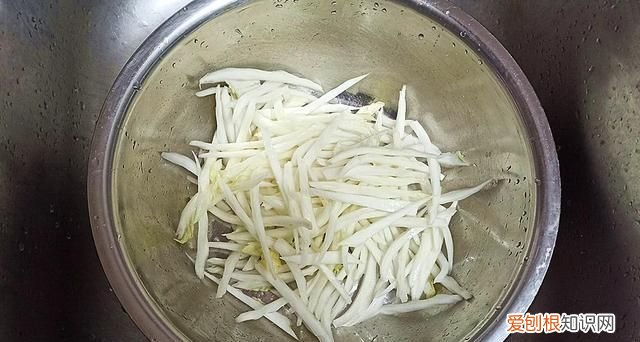 冬天多吃大白菜教你好吃做法,红烧猪肉罐头和大白菜怎么做好吃