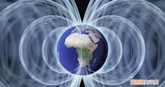 指南针的北极与地磁的南极互相吸引