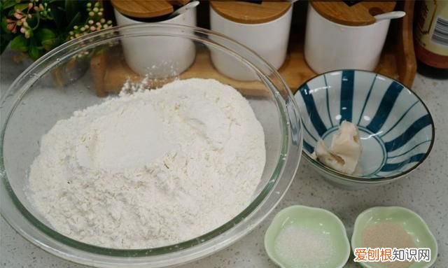 蒸馒头放什么松软好吃,蒸馒头的时候放什么比较好吃