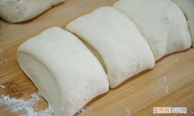 蒸馒头放什么松软好吃,蒸馒头的时候放什么比较好吃