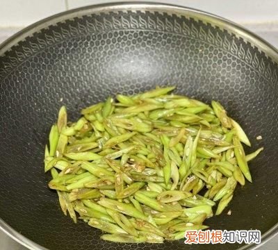 蒜蓉炒四季豆的做法,蒜蓉四季豆需要什么调料