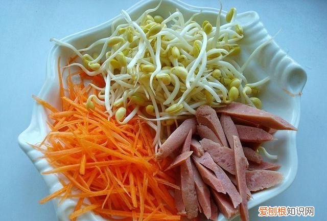 怎么炒河粉才能不粘锅不断,铁板烧上炒河粉怎么炒不粘锅不碎