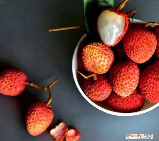 荔枝怎么吃才不会上火呢,吃荔枝不上火的小妙招