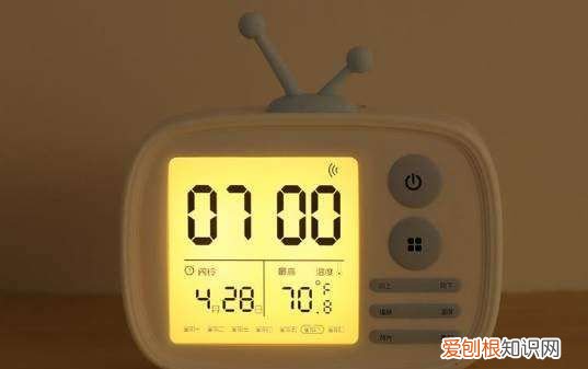 闹钟应该怎么调,闹钟怎么设置时间